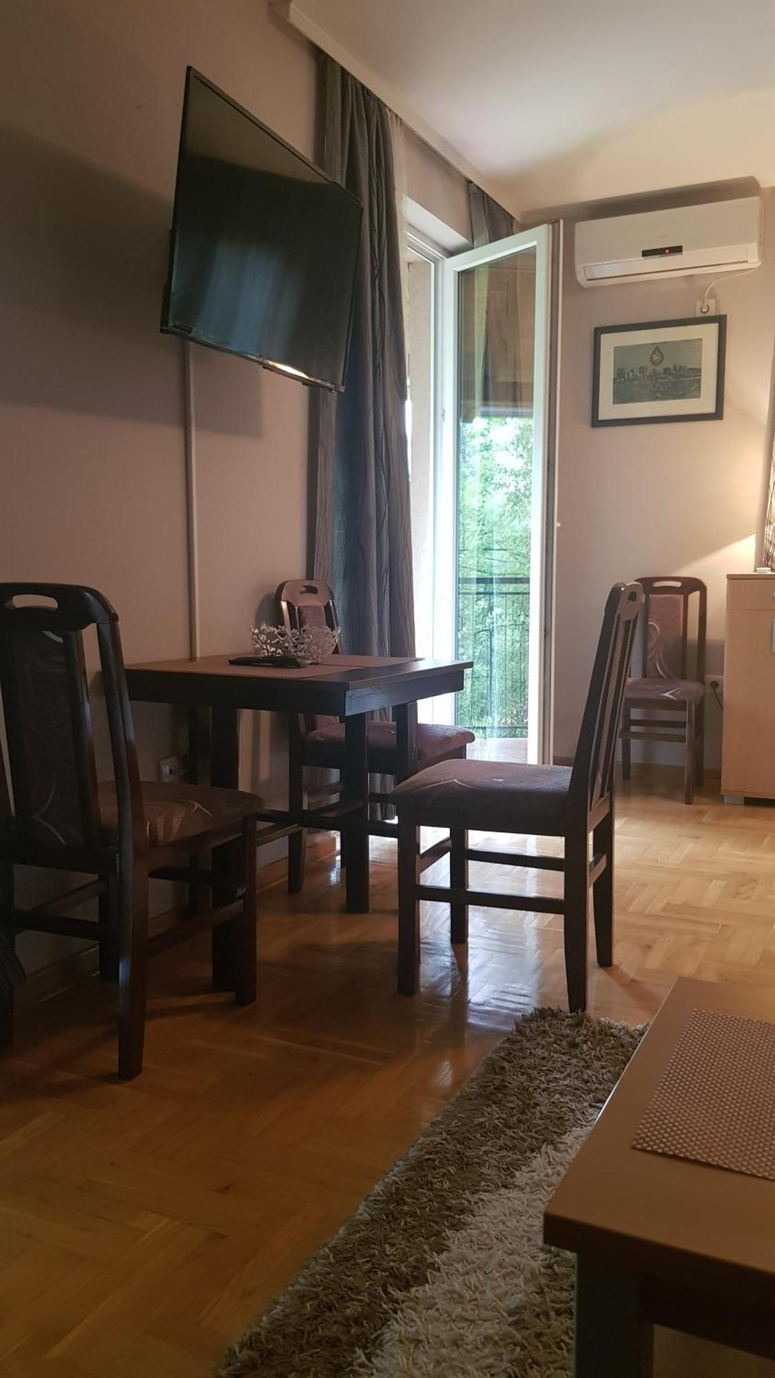 Apartmani V&F Vrnjačka Banja Habitación foto